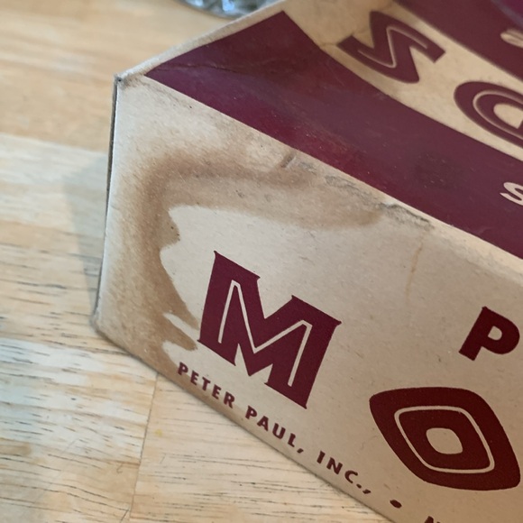 Vintage Peter Paul's Mounds Cardboard Candy Box - Picture 4 of 7